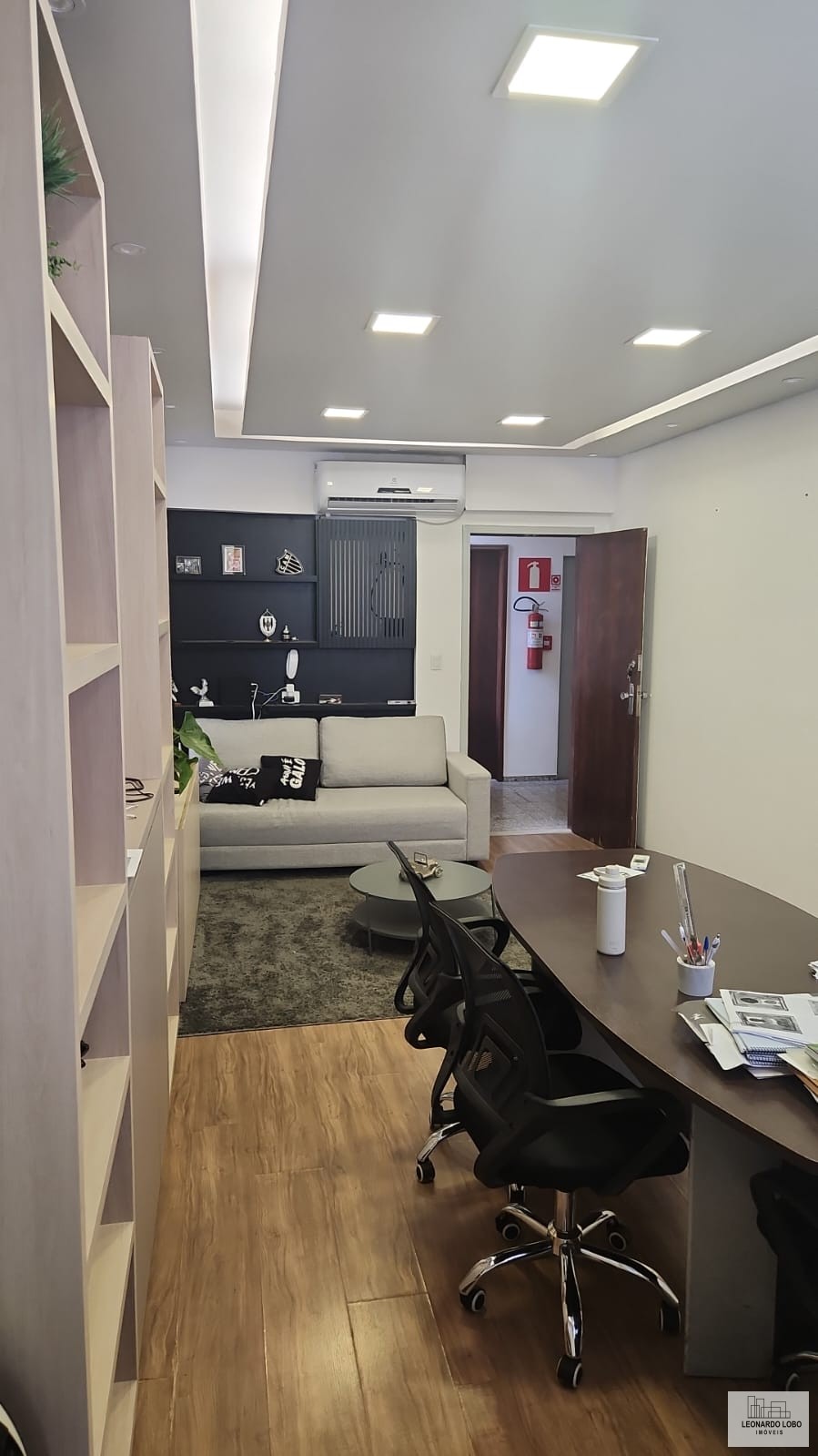 Locação de sala comercial mobiliada no Funcionarios